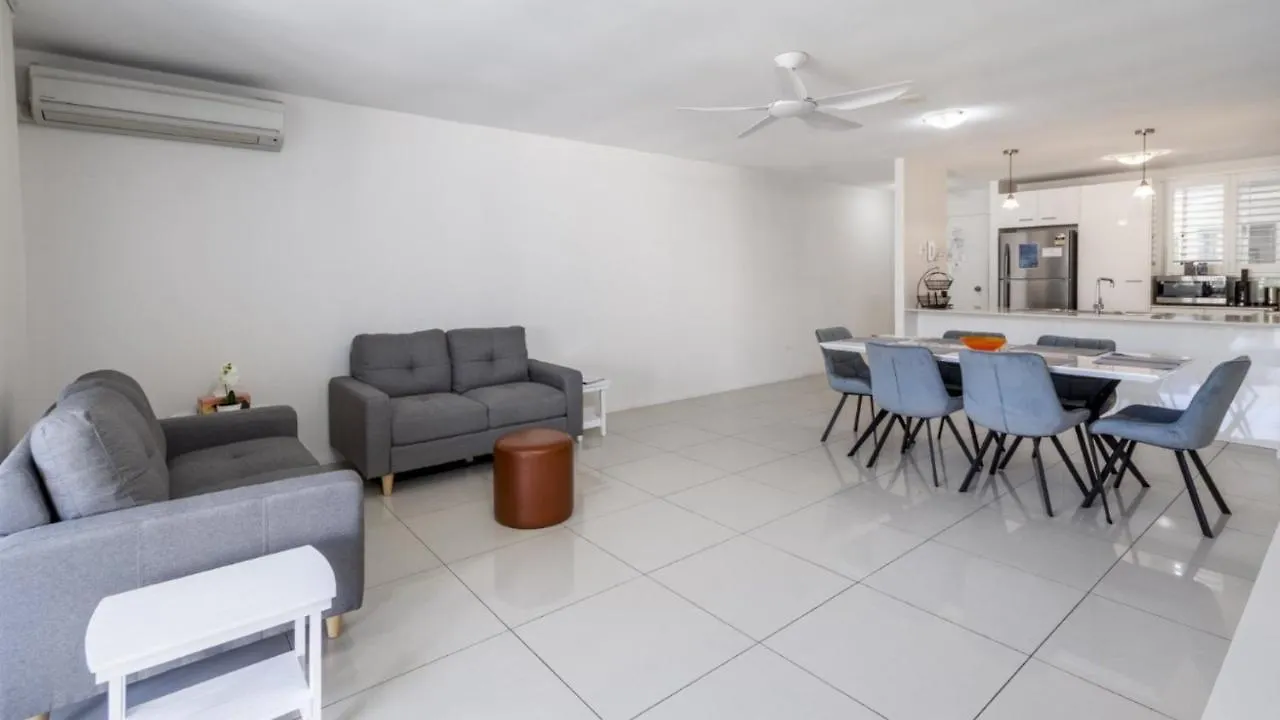بيت للعطل فيلا Contemporary Unit With Water Views Bongaree أستراليا